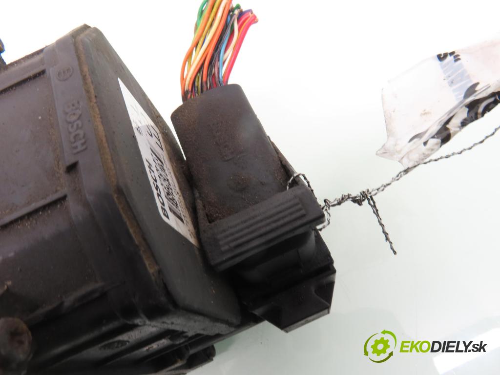 ALFA ROMEO GT (937_) COUPE 2004 110,00 1.9 JTD - 937 A5.000 1910,00 Pumpa ABS 0265950127 (Pumpa ABS)