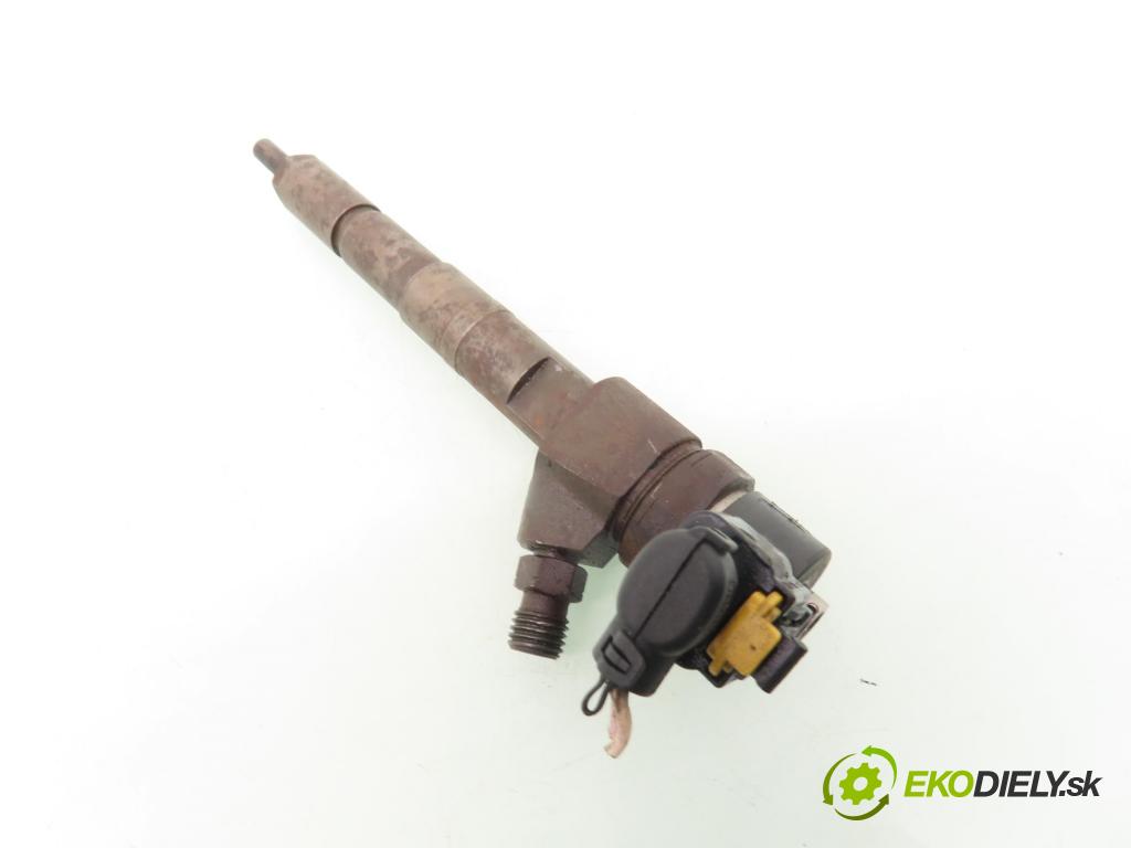 ALFA ROMEO GT (937_) COUPE 2004 110,00 1.9 JTD - 937 A5.000 1910,00 vstrekovač 0445110111 (Vstrekovač paliva)