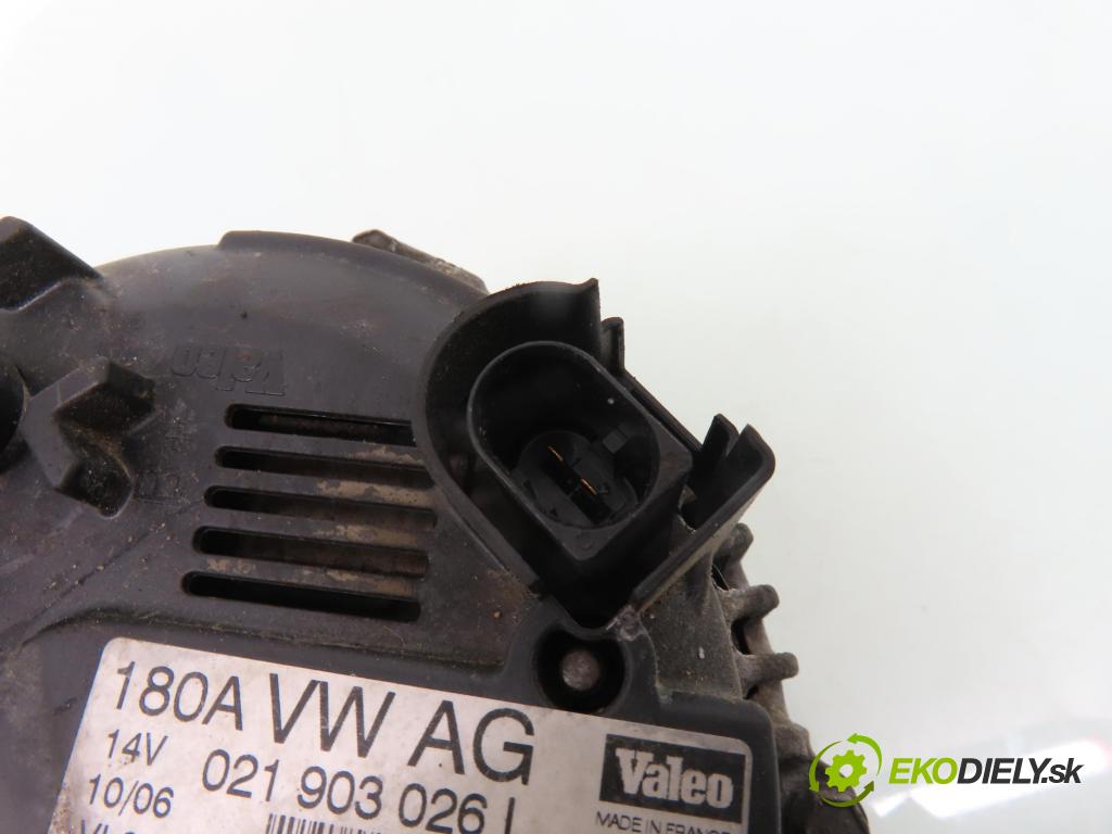 VW PASSAT B6 (3C2) SEDAN 2006 125,00 2.0 TDI - BMR 1968,00 Alternátor 021903026L (Alternátor)