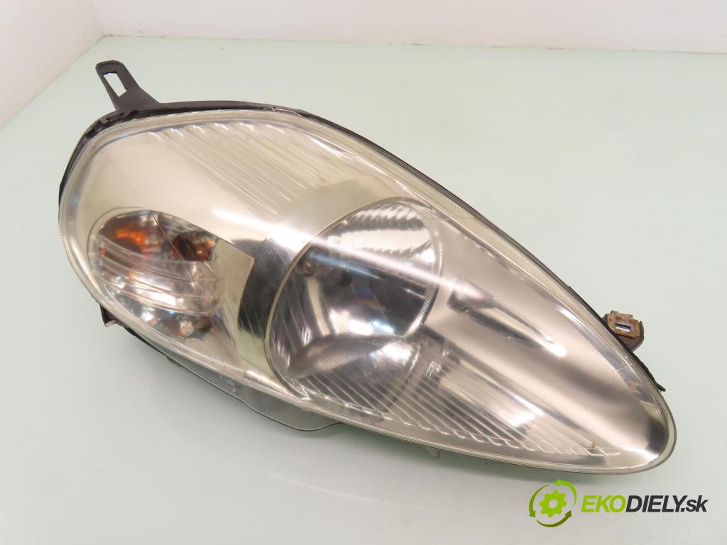 FIAT GRANDE PUNTO (199_) HB 2008 48,00 1.2 - 199 A4.000 1242,00 světlo PP
