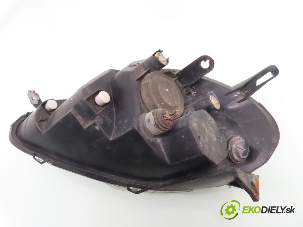 FIAT GRANDE PUNTO (199_) HB 2008 48,00 1.2 - 199 A4.000 1242,00 světlo PP