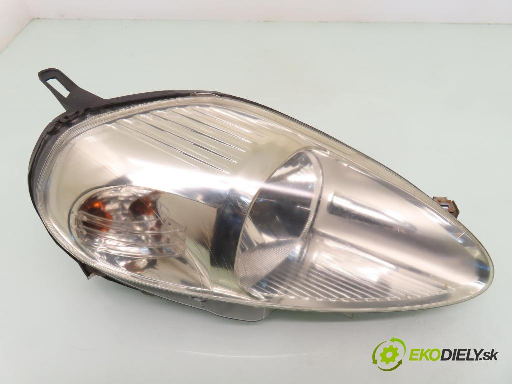 FIAT GRANDE PUNTO (199_) HB 2008 48,00 1.2 - 199 A4.000 1242,00 světlo PP
