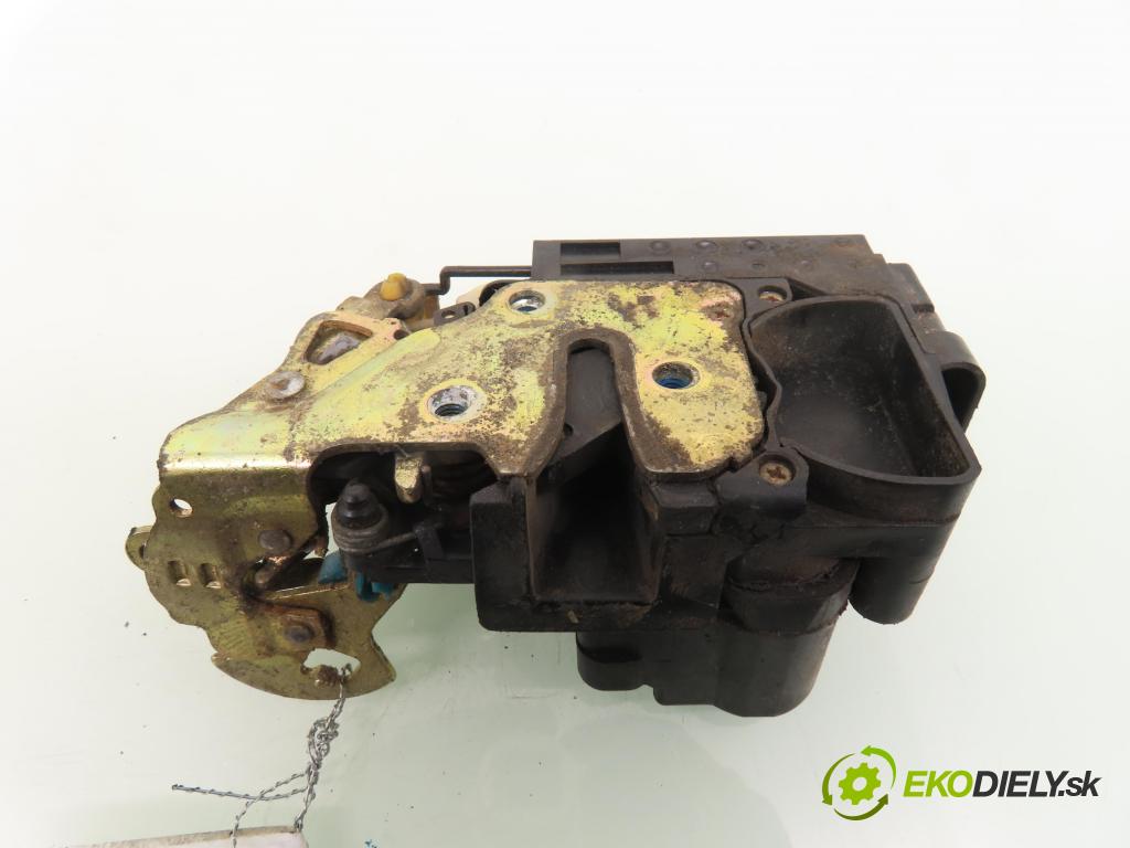 CHEVROLET SPARK HB 2005 38,00 0.8 - F8CV 796,00 zámok 