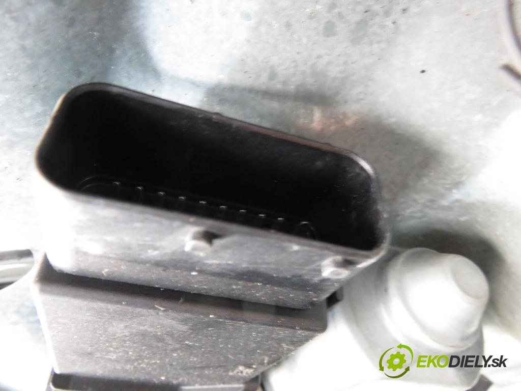 VW GOLF IV (1J1) HB 1997 74,00 1.6 - AKL 1595,00 mechanismus oken 1J4837755 ; 1J4837729E
