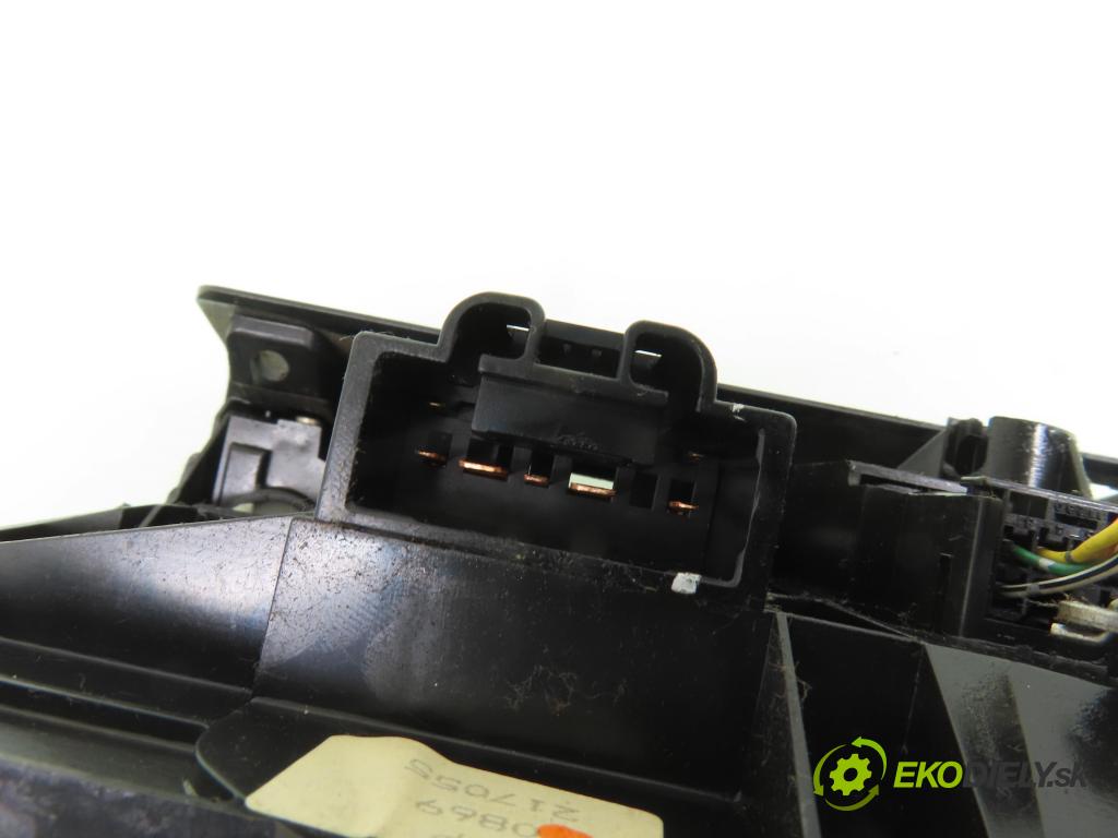 TOYOTA CARINA E (_T19_) KOMBI 1997 78,00 1.6 16V (AT190_) - 4A-FE 1587,00 Panel topení KLIMATIZACE: 8473205010