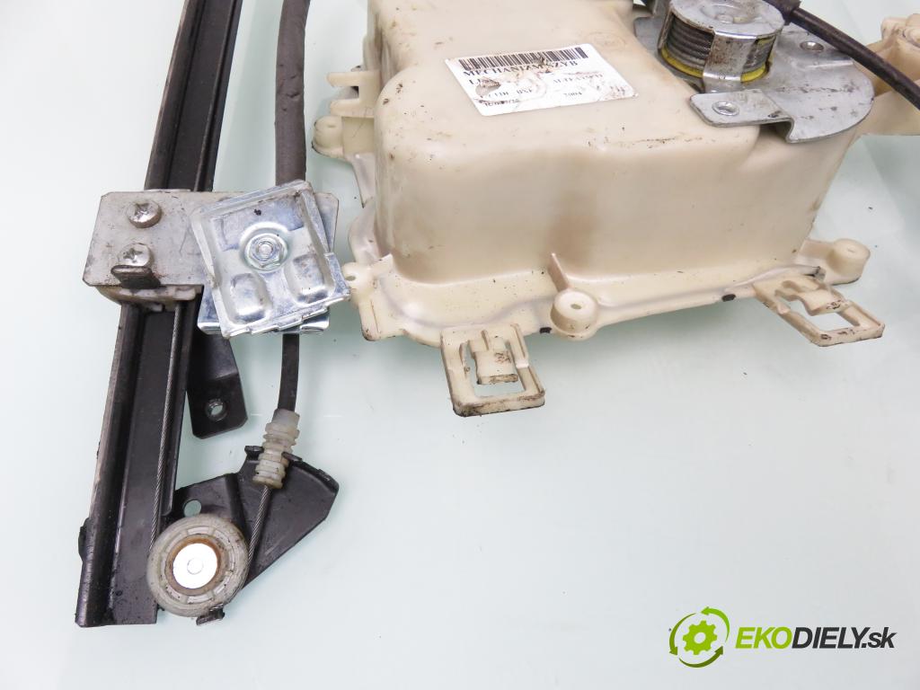 SEAT ALTEA (5P1) MINIVAN 2004 77,00 1.9 TDI PD 105 - BXE 1896,00 mechanismus oken 1K0959793C