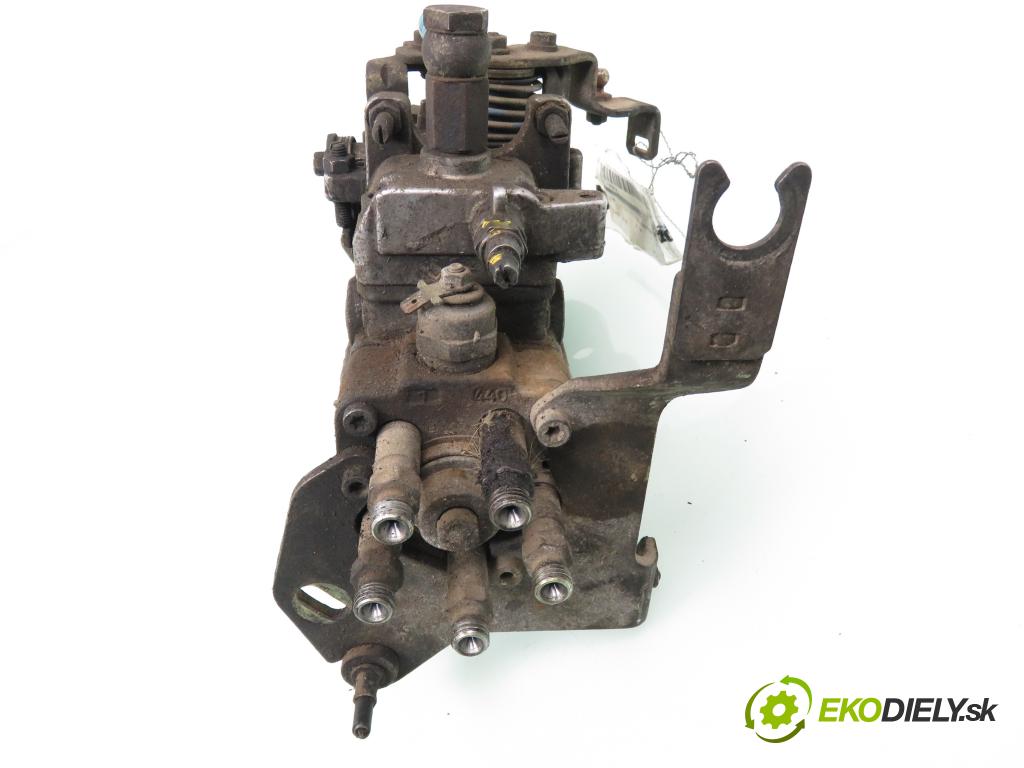 VW TRANSPORTER IV Skrzynia (70XA) FURGON 1994 57,00 2.4 D 78 - AAB 2370,00 Pumpa vstrekovacia 0460485017 ; 074130108C (Vstrekovacie čerpadlo)