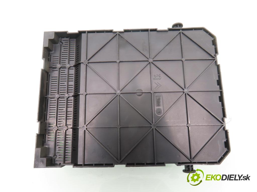 CITROEN C3 I (FC_) HB 2006 44,00 1.1 i - HFX (TU1A) 1124,00 MODUL BSI 9659285480