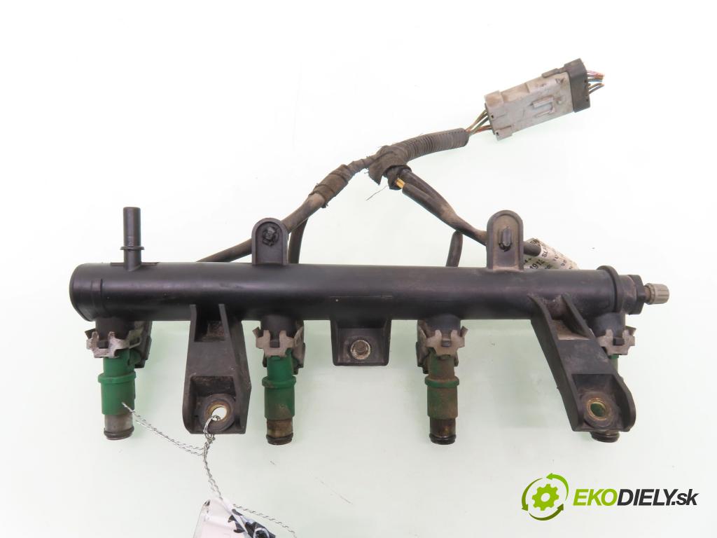 CITROEN C3 I (FC_) HB 2006 44,00 1.1 i - HFX (TU1A) 1124,00 Lišta vstrekovacia 9655833580 ; 9654913680 (Vstrekovacia lišta)