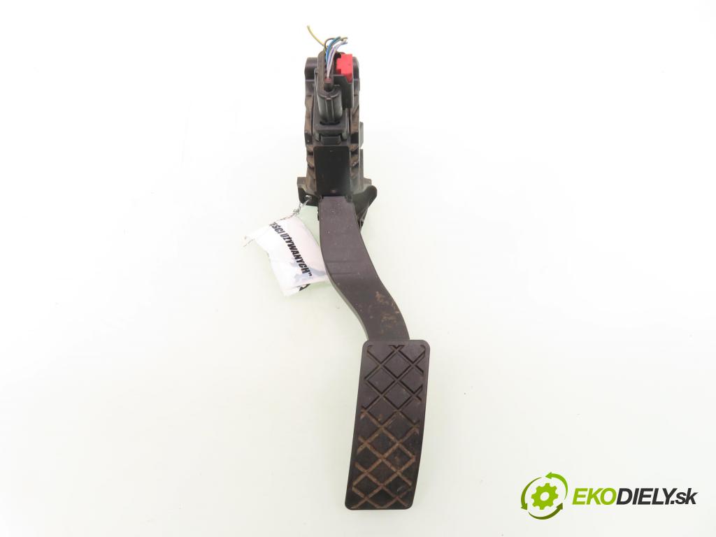 SEAT LEON (5F1) HB 2014 110,00 2.0 TDI CR 150 - CKFC 1968,00 Potenciometer plynu 5Q1723503F ; 6PV01062101 (Potenciometer plynového pedálu)