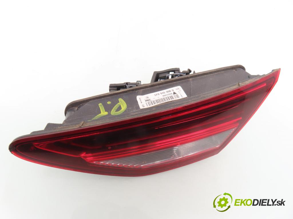 SEAT LEON (5F1) HB 2014 110,00 2.0 TDI CR 150 - CKFC 1968,00 světlo pravé zadní kufr 5F0945308D