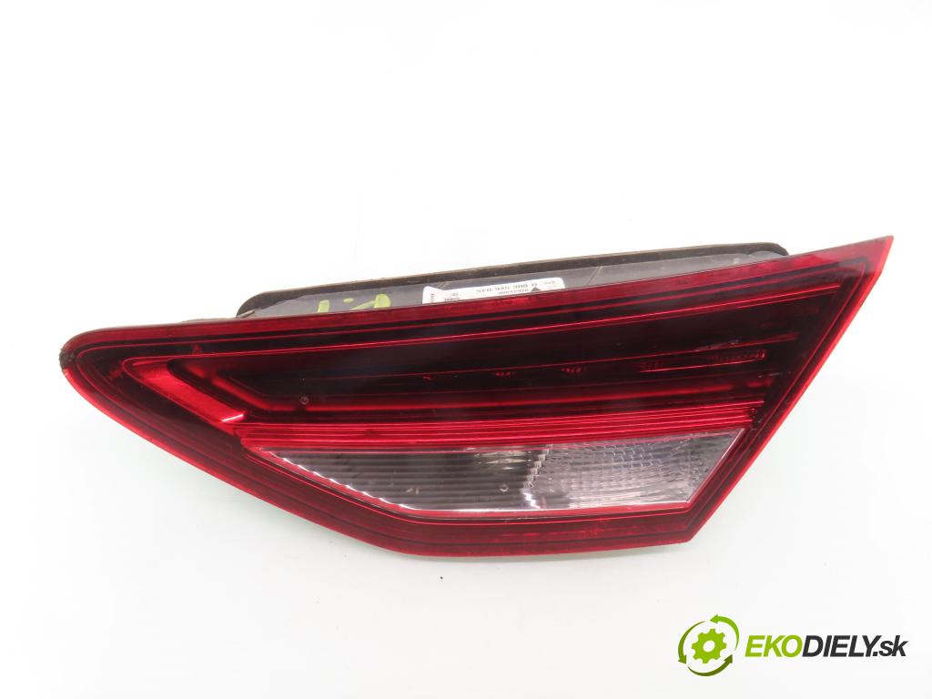 SEAT LEON (5F1) HB 2014 110,00 2.0 TDI CR 150 - CKFC 1968,00 světlo pravé zadní kufr 5F0945308D
