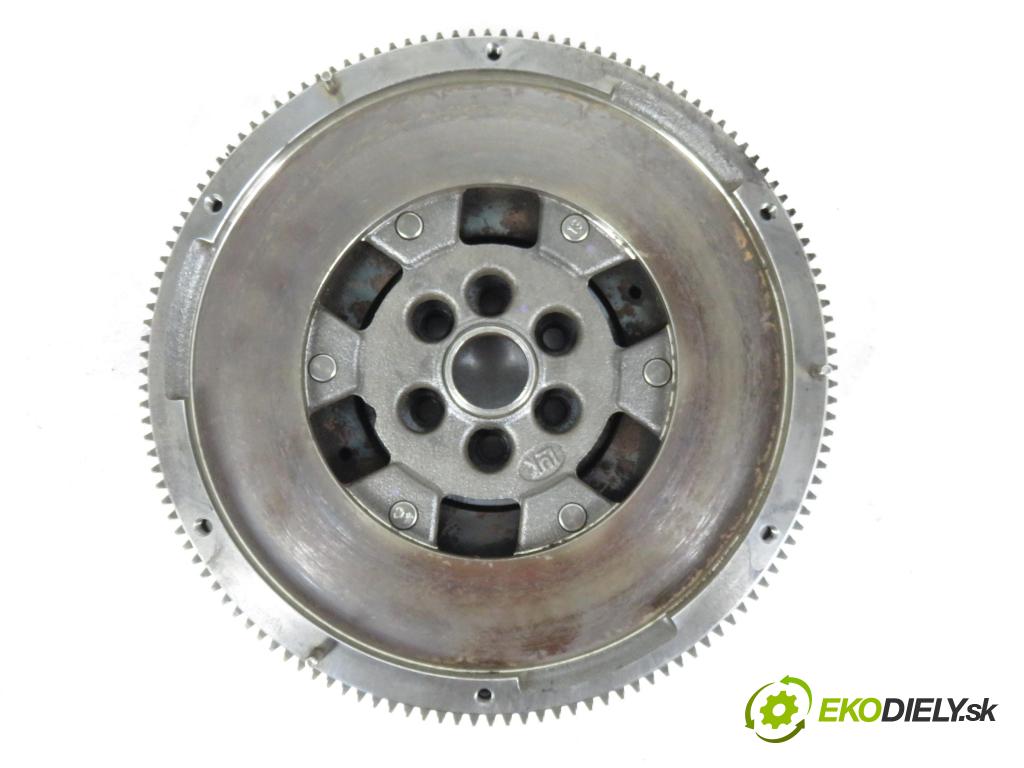 SEAT LEON (5F1) HB 2014 110,00 2.0 TDI CR 150 - CKFC 1968,00 řemenice dvojhmota