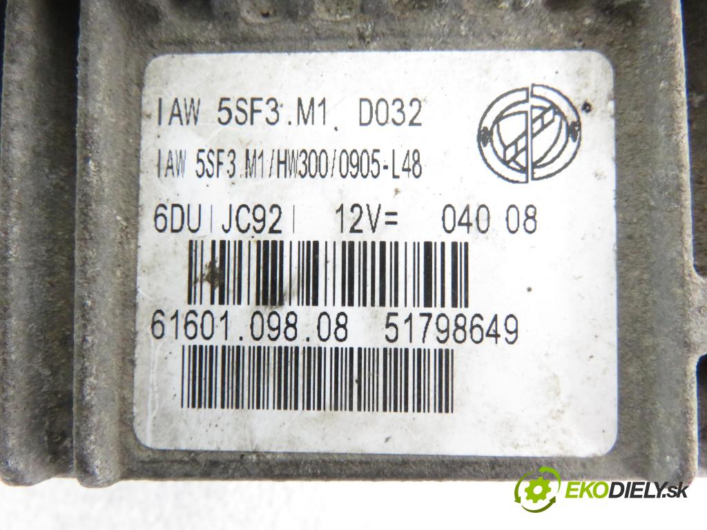 FIAT GRANDE PUNTO (199_) HB 2008 48,00 1.2 - 199 A4.000 1242,00 spinačka / imobilizéra IMMO / Riadiaca jednotka IAW5SF3M1 ; 51798649 ; 51813197