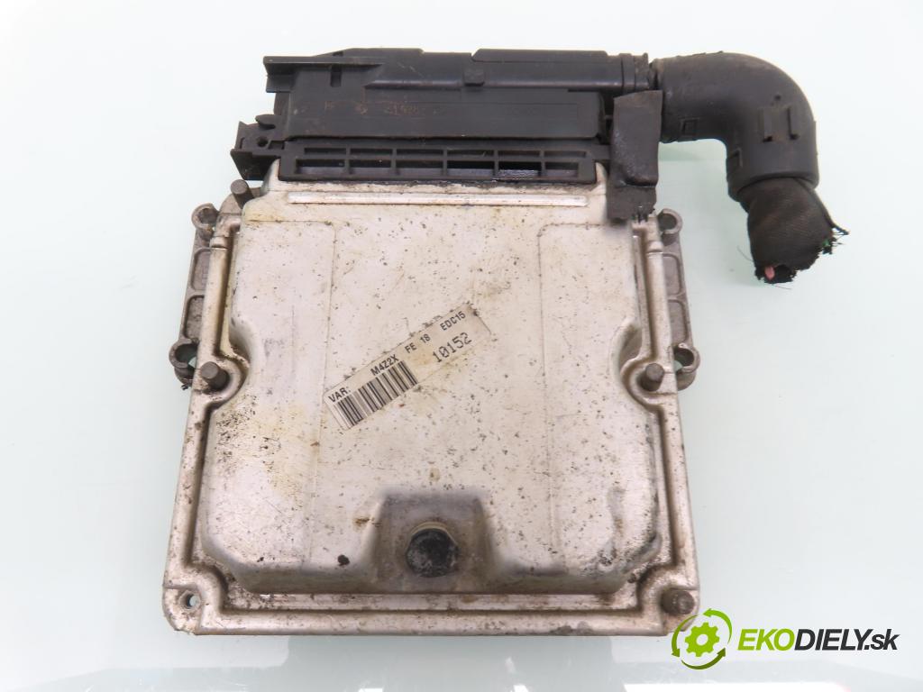 PEUGEOT PARTNER Skrzynia (5_, G_) CHLODNIA 2003 51,00 1.9 D - WJY (DW8B) 1868,00 řídící jednotka motora 0281010360 ; 9641607280