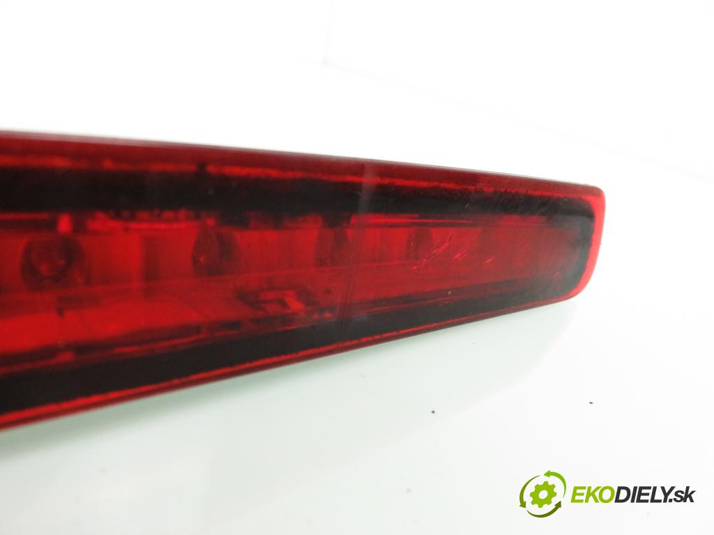 OPEL VECTRA C (Z02) LIFTBACK 2002 74,00 2.0 DTI 16V 101 - Y 20 DTH 1995,00 SVĚTLO bŕzd 9185991