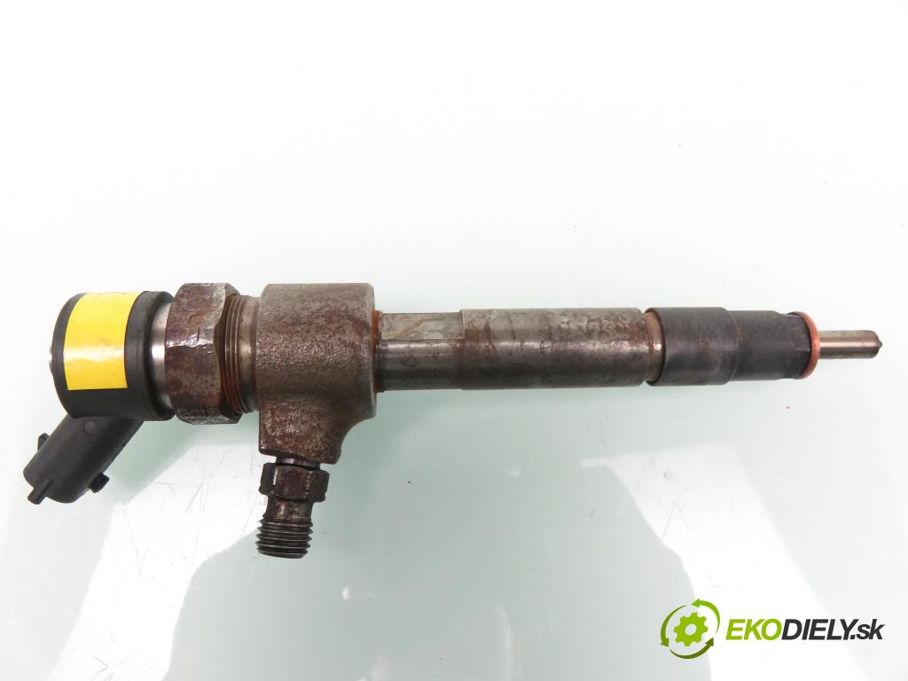 FIAT STILO (192_) HB 2003 59,00 1.9 JTD (192_XF1A) - 192 A3.000 1910,00 vstrekovač 0445110119 (Vstrekovač paliva)