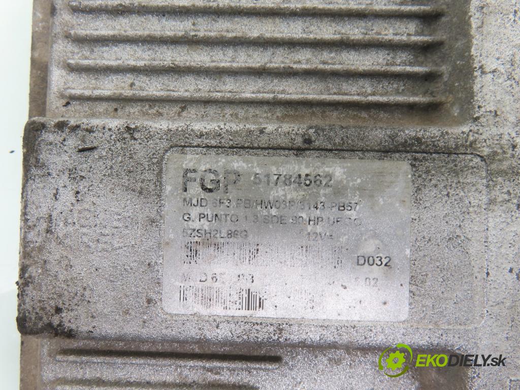 FIAT GRANDE PUNTO (199_) HB 2006 66,00 1.3 D Multijet 90 - 199 A3.000 1248,00 řídící jednotka motora 51784562