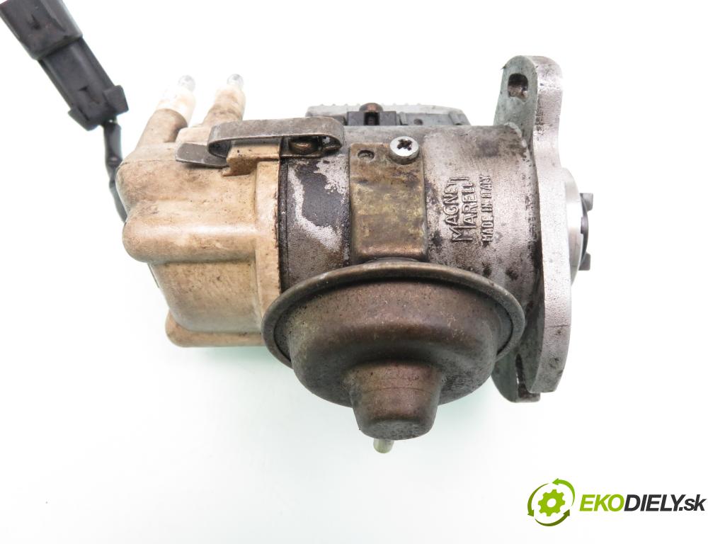 FIAT UNO (146_) HB 1994 33,00 1 - 156 A2.000 999,00 rozdělovač ZAPALOVÁNÍ 829R1829P1