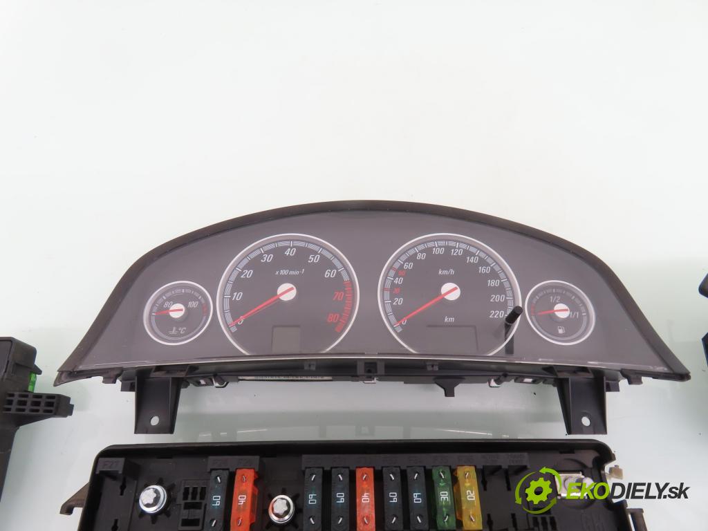 OPEL VECTRA C GTS (Z02) LIFTBACK 2003 108,00 2.2 16V - Z 22 SE 2198,00 spínačka / imobilizéra IMMO / řídící jednotka 12571663AL ; 13112784 ; 13125489