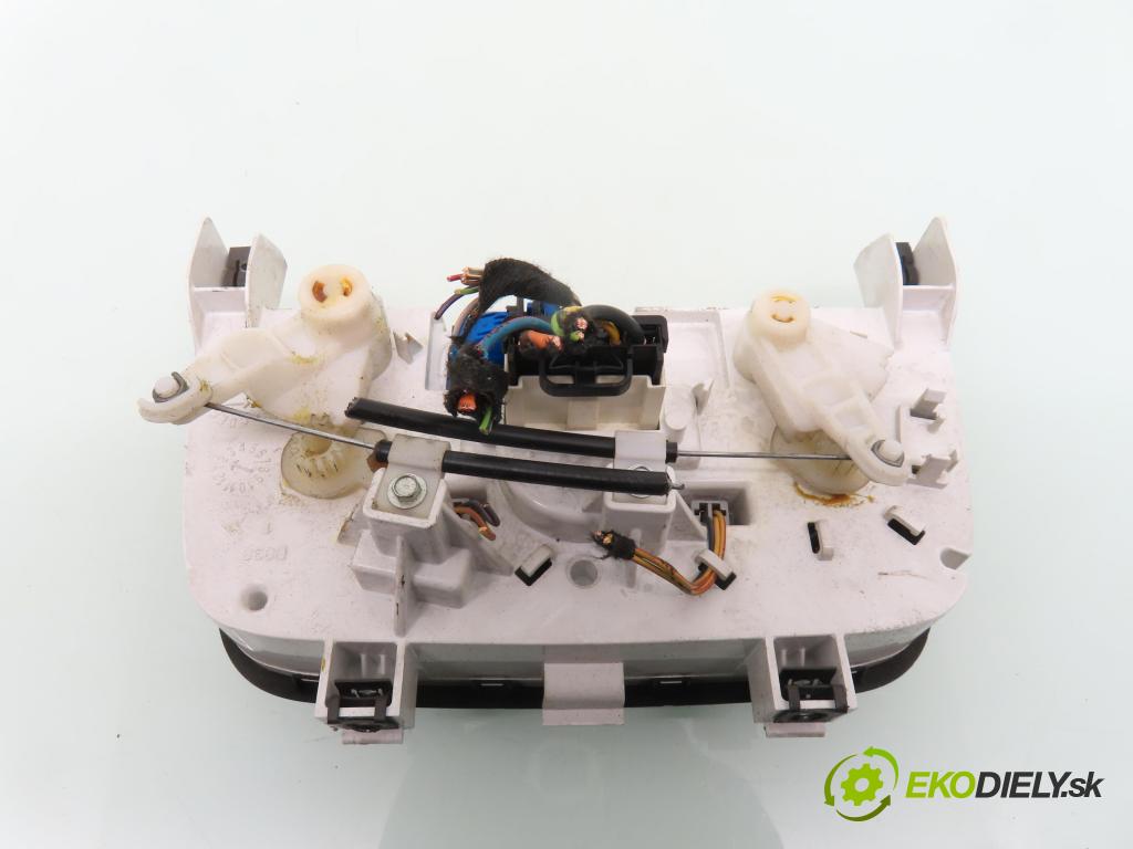FIAT GRANDE PUNTO (199_) HB 2008 48,00 1.2 - 199 A4.000 1242,00 Panel topení KLIMATIZACE: 5G1140100