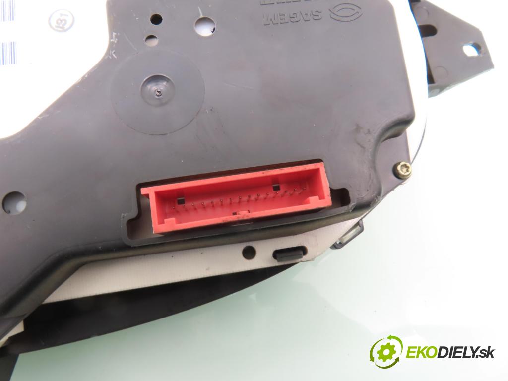 RENAULT SCENIC I (JA0/1_) MINIVAN 2000 70,00 1.4 16V (JA0D, JA1H, Ja0W, JA10) - K4J 714 1390,00 Prístrojovka elektrický P8200071811