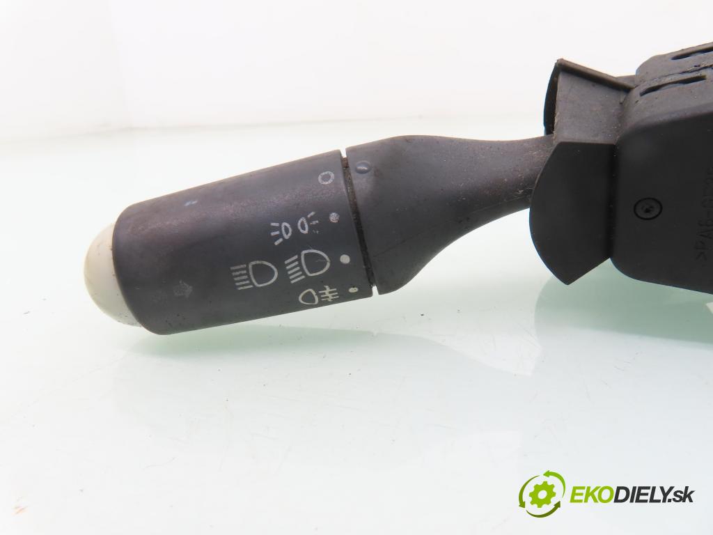 SMART FORTWO Coupe (450) HB 2004 45,00 0.6 R3 (450.332) - M 160.910 599,00 / ŘAZENÍ / levá strana 0001185V009
