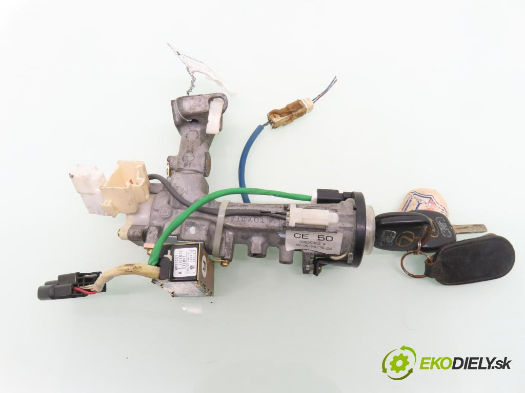 LEXUS IS I (JCE1_, GXE1_) SEDAN 2005 114,00 200 (GXE10) - 1G-FE 1988,00 spinačka 45020531 (Spínacia skrinka)