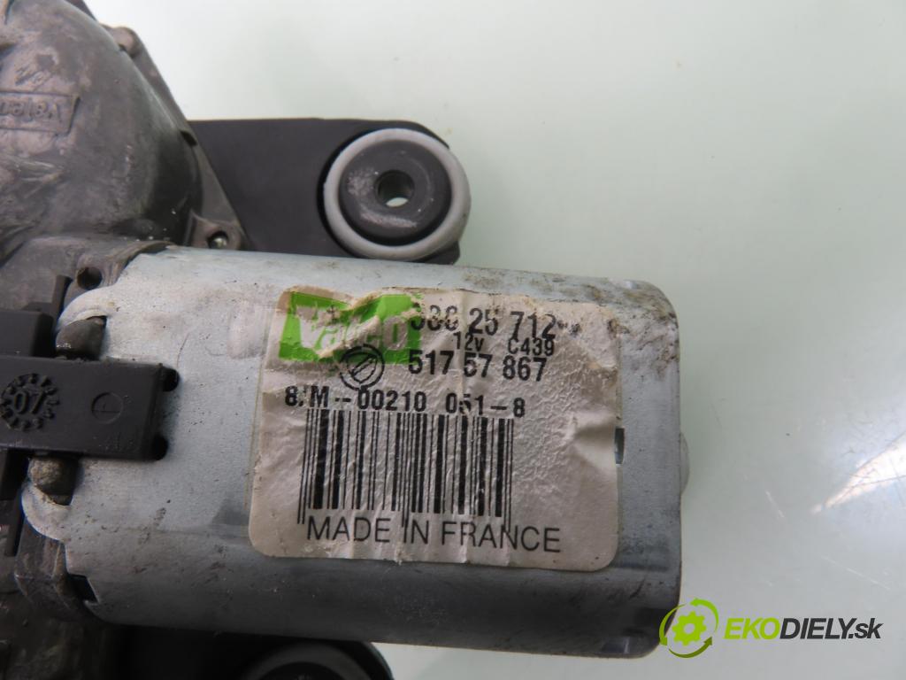 FIAT GRANDE PUNTO (199_) HB 2008 48,00 1.2 - 199 A4.000 1242,00 motorek stěrače ZADNÍ: 51757867 ; 53025712