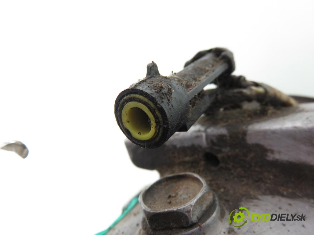 ALFA ROMEO 147 (937_) HB 2003 88,00 1.6 16V T.SPARK 120 - AR 32104 1598,00 KOMPRESOR: klimatizácie 1157F (Kompresor klimatizácie)