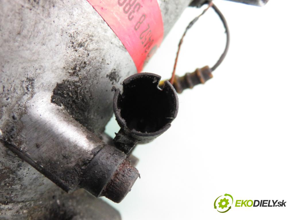 BMW 3 (E46) SEDAN 1999 100,00 320 d 136 - M47 D20 (204D1) 1951,00 KOMPRESOR: klimatizácie 8386650 ; SS120DL1 (Kompresor klimatizácie)