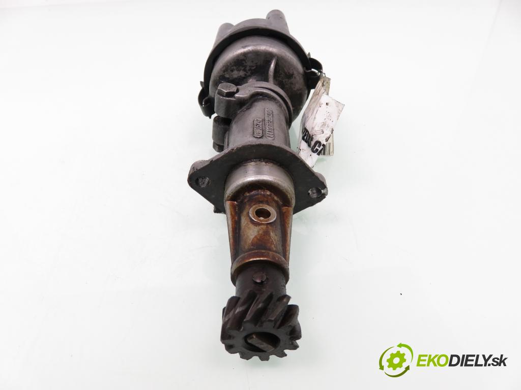 SKODA FELICIA II (6U1) HB 1995 40,00 1.3 - AMG 1289,00 Rozdeľovač zapaľovací 443213201742 ; 441011321306