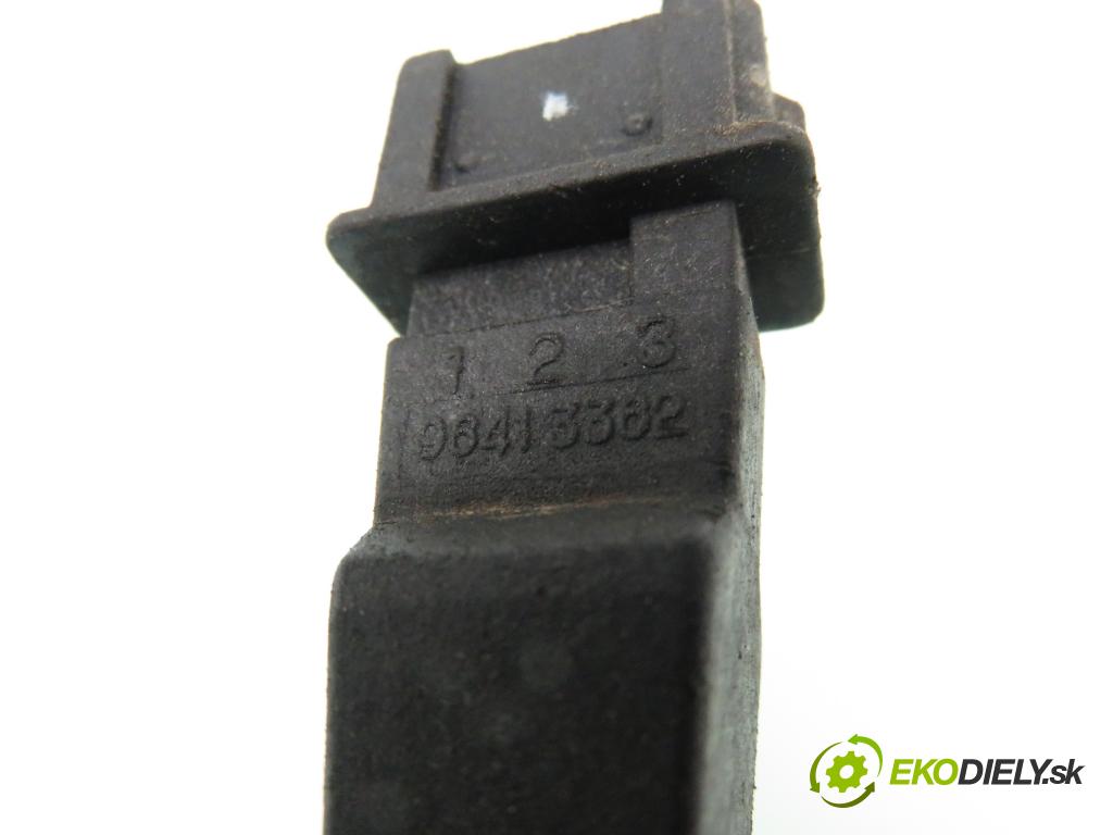 CHEVROLET EPICA (KL1_) SEDAN 2006 115,00 X 25 D1 2492,00 snímač polohy Vačkového hřídele / kliky klikového 96413362