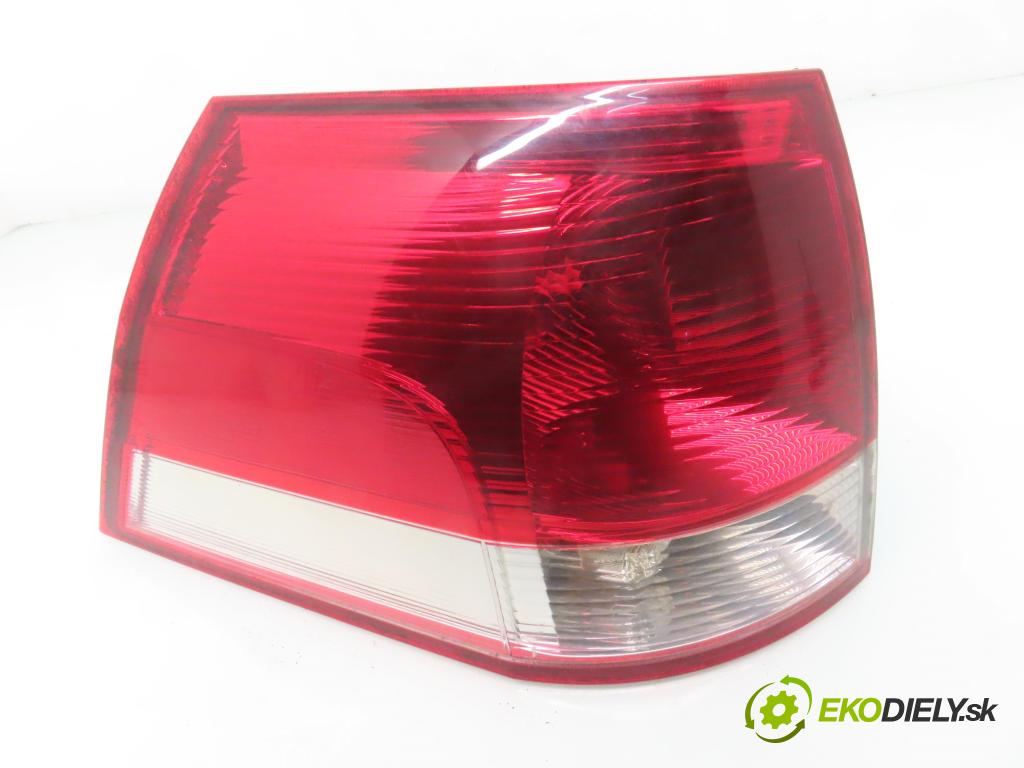 OPEL VECTRA C Kombi (Z02) KOMBI 2006 88,00 1.9 CDTI - Z 19 DT 1910,00 světlo levé zadní 24469461