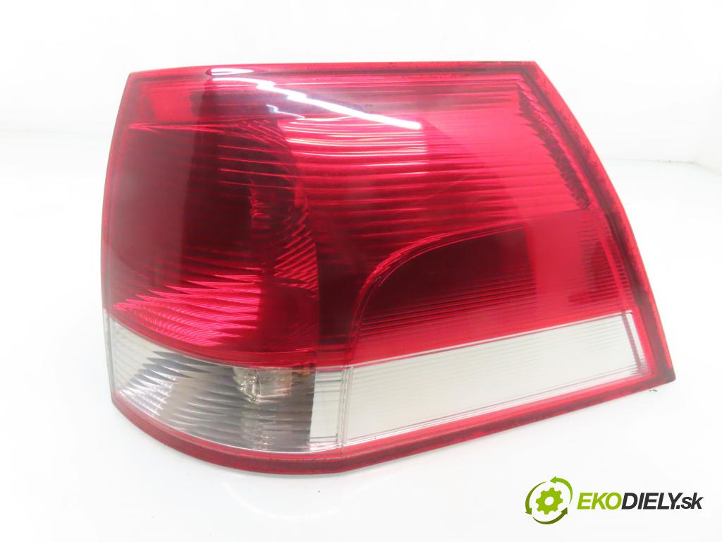 OPEL VECTRA C Kombi (Z02) KOMBI 2006 88,00 1.9 CDTI - Z 19 DT 1910,00 světlo pravé zadní 24469462