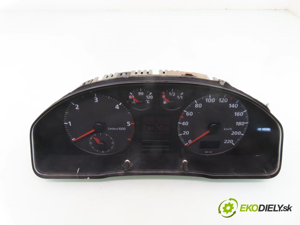 AUDI A4 Avant (8D5, B5) KOMBI 1996 81,00 1.9 TDI - AVG 1896,00 prístrojovka elektrický 8D0919034