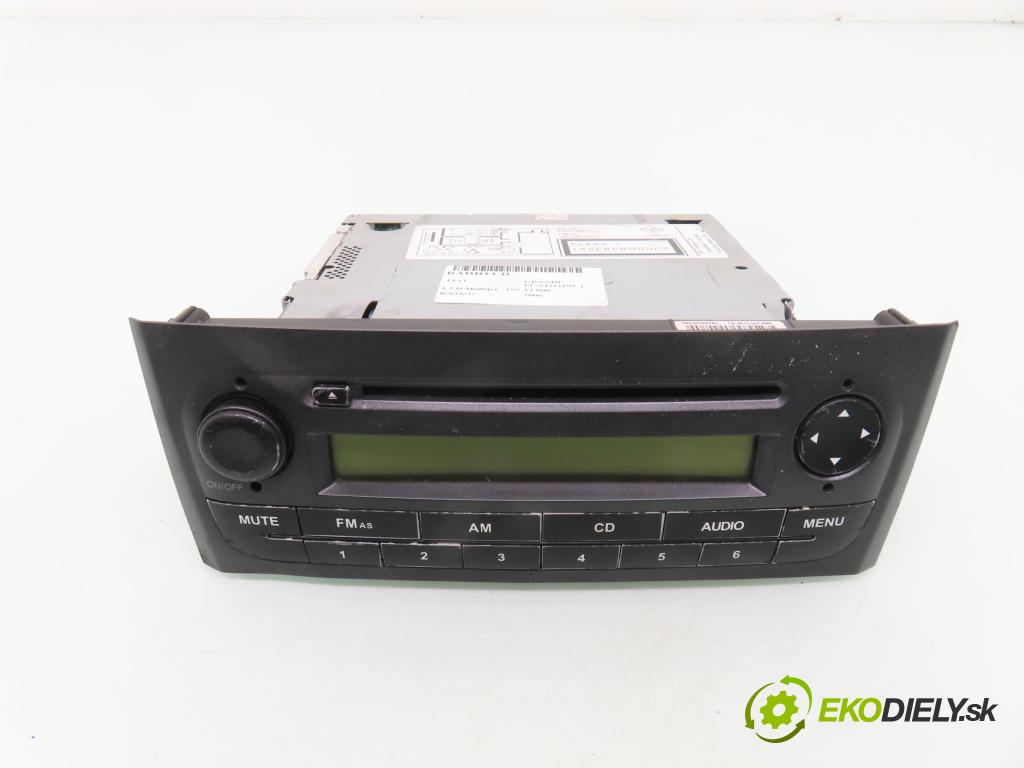 FIAT GRANDE PUNTO (199_) HB 2006 66,00 1.3 D Multijet 90 - 199 A3.000 1248,00 RADIO CD 7646328316