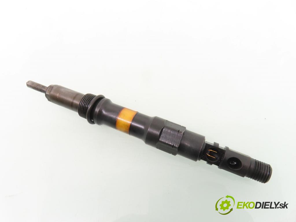 FORD MONDEO III (B5Y) SEDAN 2001 96,00 2.0 TDCi - FMBA 1998,00 vstrekovač 2S7Q9K546AH ; EJDR001017 (Vstrekovač paliva)