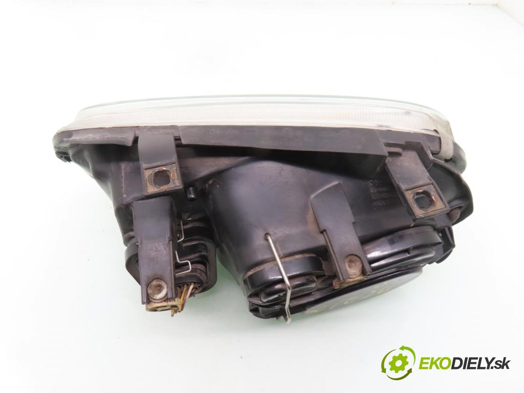 VW GOLF IV (1J1) HB 2000 55,00 1.4 16V 75 - AKQ 1390,00 světlo PP