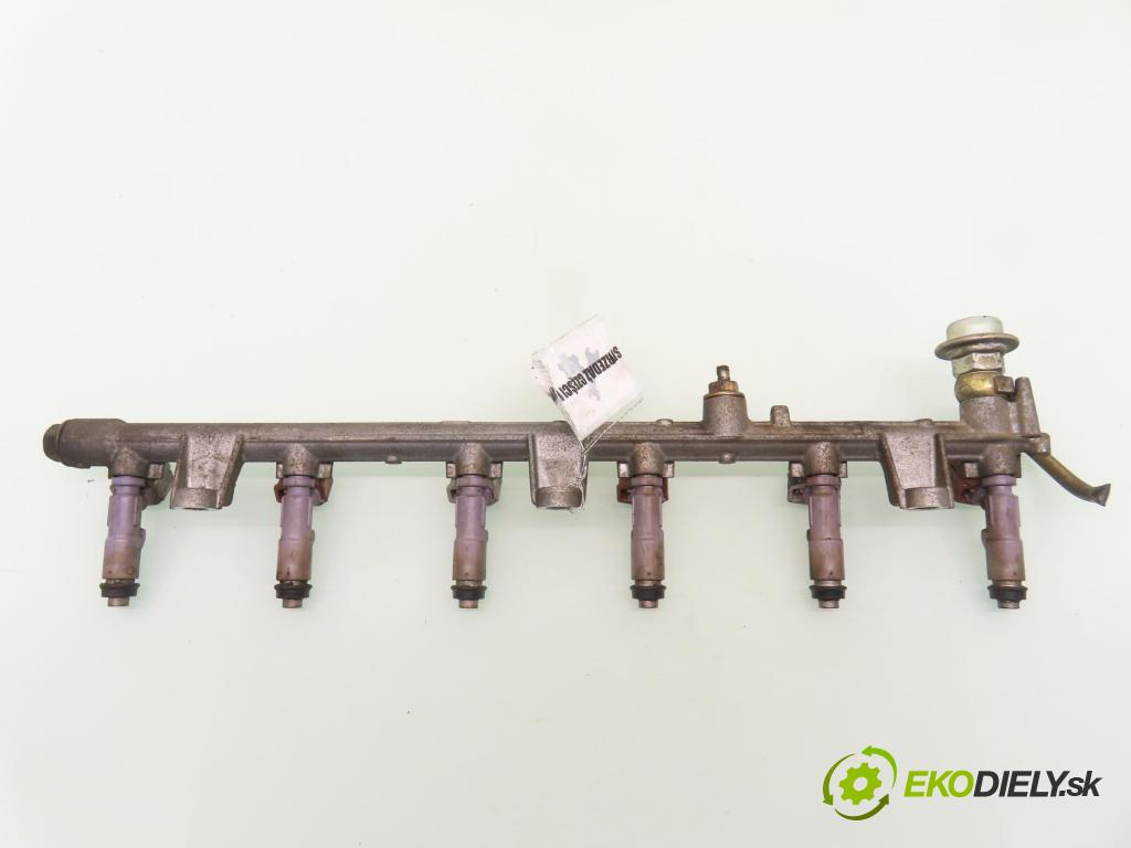 LEXUS IS I (JCE1_, GXE1_) SEDAN 2005 114,00 200 (GXE10) - 1G-FE 1988,00 Lišta vstrekovacia 2325070120 ; 2327073010 (Vstrekovacia lišta)