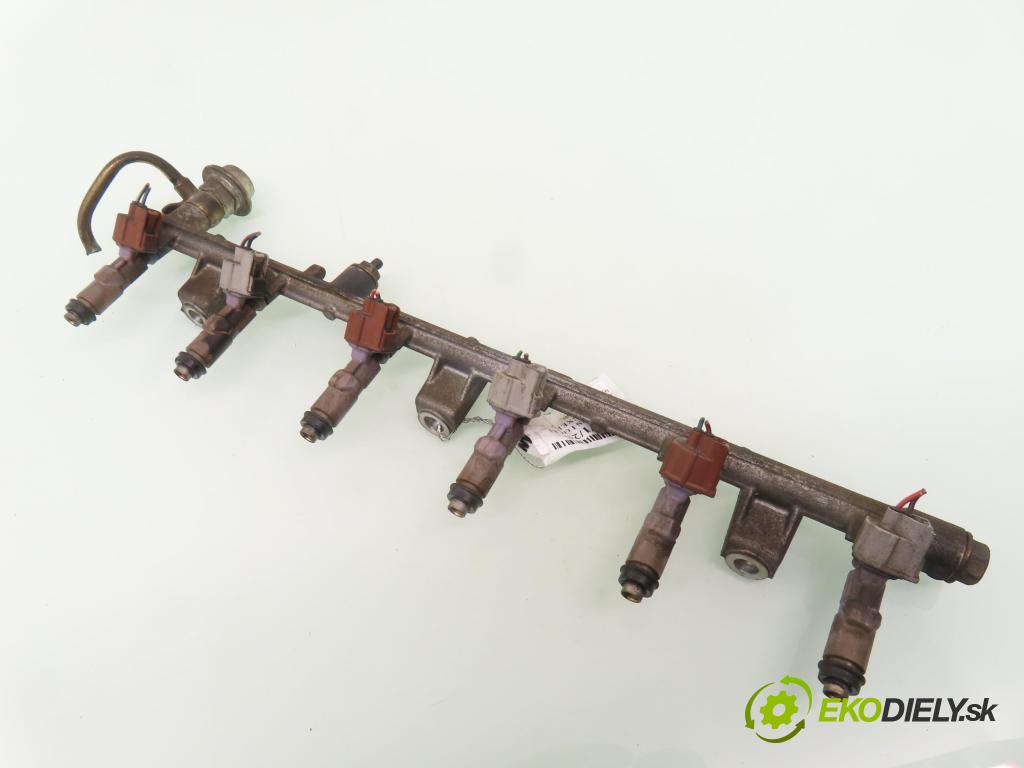 LEXUS IS I (JCE1_, GXE1_) SEDAN 2005 114,00 200 (GXE10) - 1G-FE 1988,00 Lišta vstrekovacia 2325070120 ; 2327073010 (Vstrekovacia lišta)