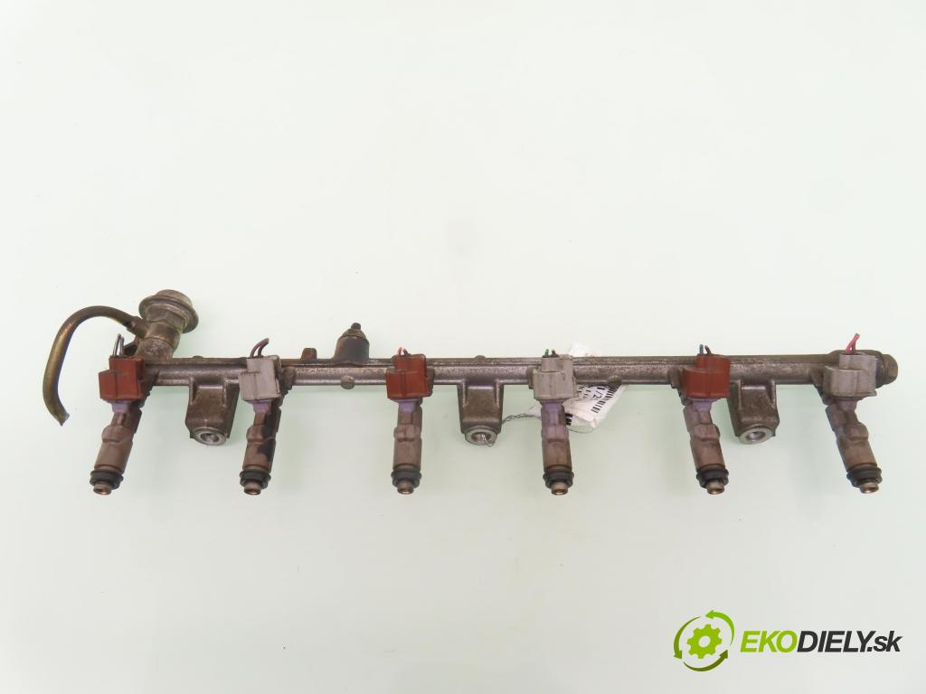 LEXUS IS I (JCE1_, GXE1_) SEDAN 2005 114,00 200 (GXE10) - 1G-FE 1988,00 Lišta vstrekovacia 2325070120 ; 2327073010 (Vstrekovacia lišta)