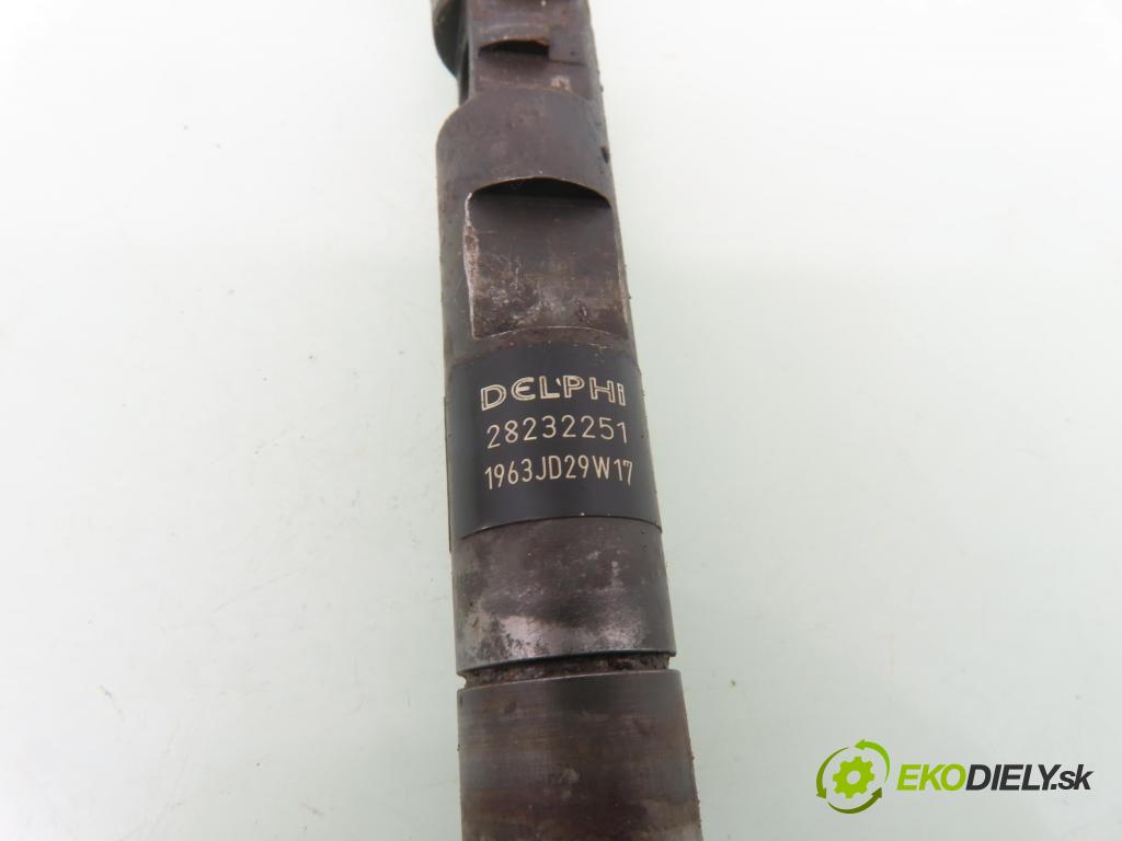 RENAULT MEGANE II (BM0/1_, CM0/1_) HB 2002 60,00 1.5 dCi 82 - K9K 722 1461,00 vstrekovač 28232251 ; 166001137R ; H8200421897 (Vstrekovač paliva)