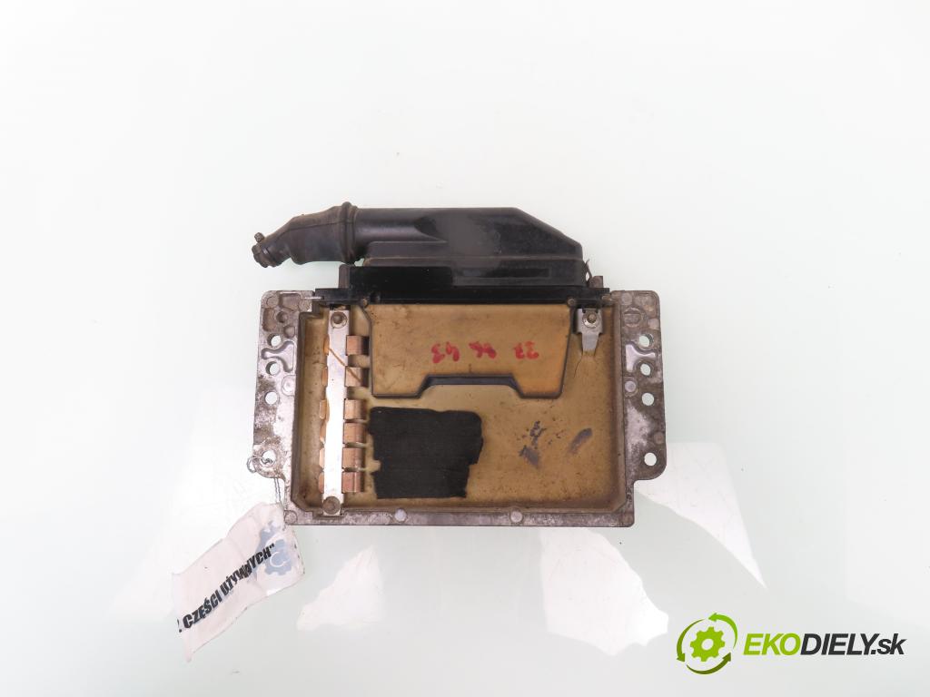 RENAULT MEGANE Scenic (JA0/1_) MINIVAN 1997 66,00 1.6 e (JA0F) - K7M 702 1598,00 Riadiaca jednotka Motor S115300202A ; HOM7700875745 ; 7700105980