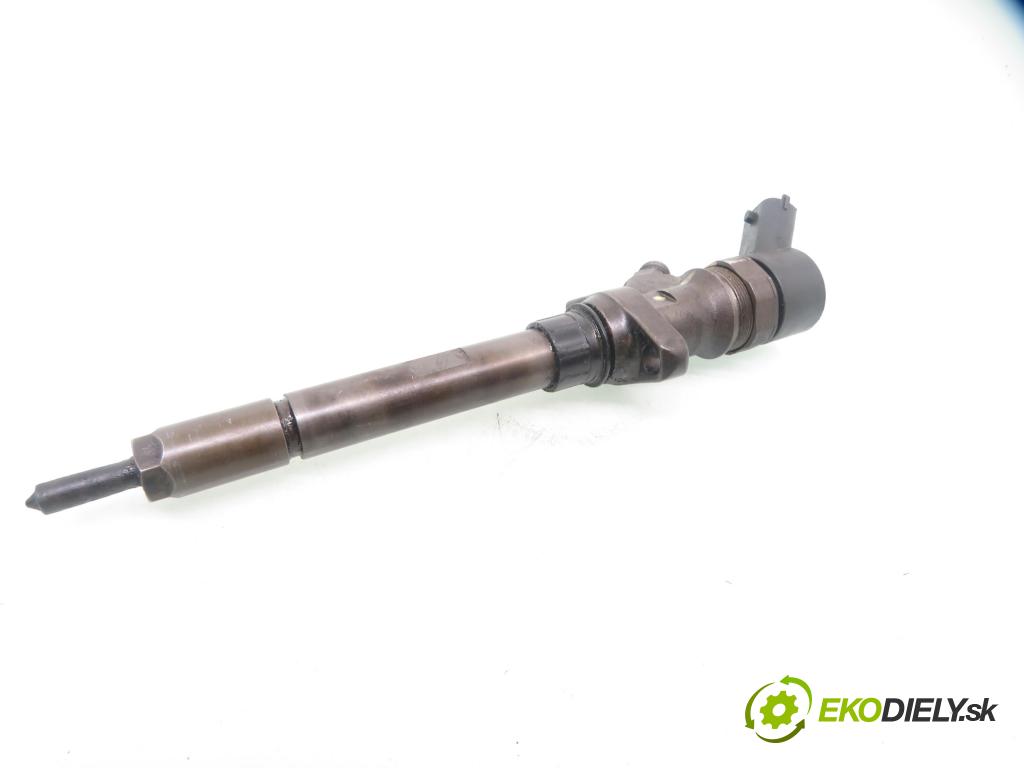 PEUGEOT 607 (9D, 9U) SEDAN 2001 98,00 2.2 HDI - 4HX (DW12TED4/FAP) 2179,00 vstřikovač 0445110036 ; 9637277980 (Vstřikovač paliva)