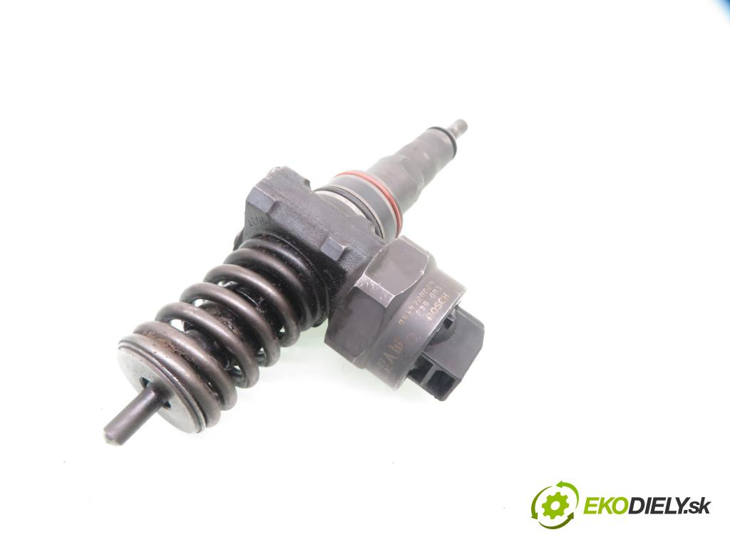 VW BORA (1J2) SEDAN 2000 85,00 1.9 TDI - AUY 1896,00 Vstrekovač 0414720029 ; 038130073AC (Vstrekovač paliva)