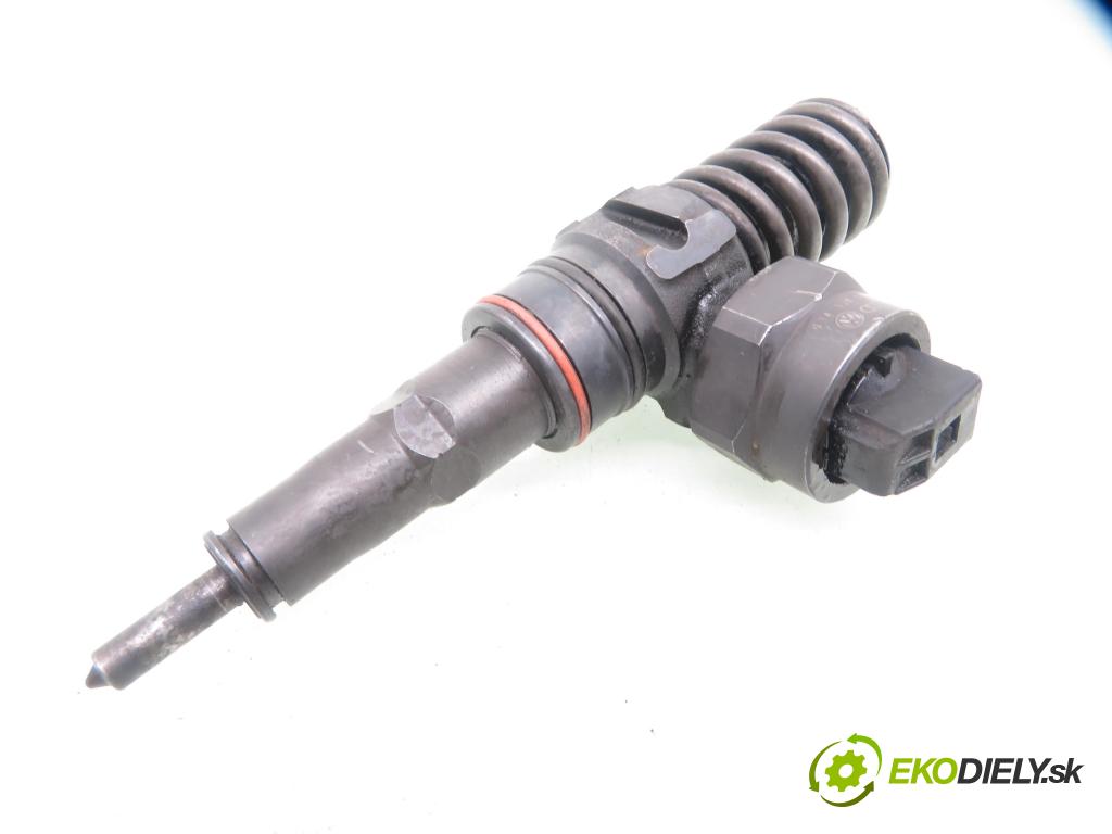 VW BORA (1J2) SEDAN 2000 85,00 1.9 TDI - AUY 1896,00 Vstrekovač 0414720029 ; 038130073AC (Vstrekovač paliva)