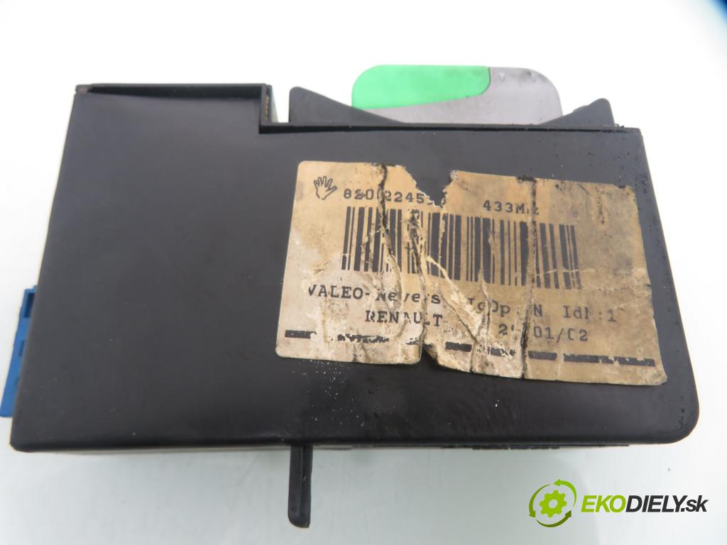 RENAULT LAGUNA II (BG0/1_) LIFTBACK 2001 79,00 1.6 16V (BG0A, BG0L) - K4M 714 1598,00 spinačka / imobilizéra IMMO / Riadiaca jednotka 8200164728 ; 8200153837 ; 8200190284
