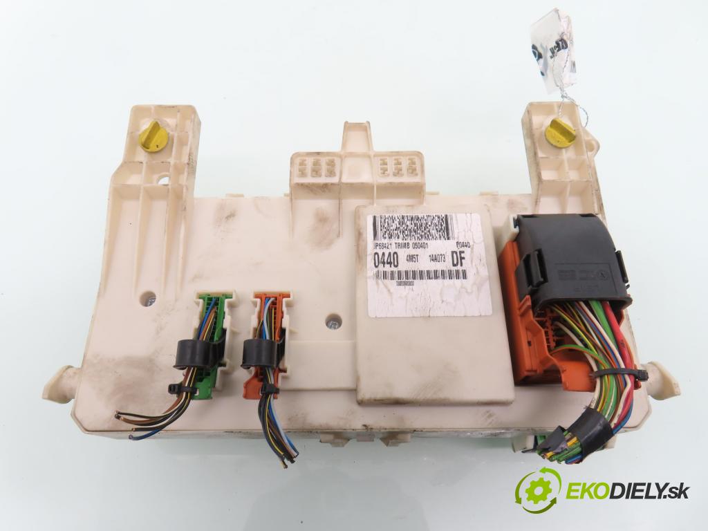 FORD FOCUS II (DA_, HCP) HB 2006 80,00 1.6 TDCi 109 - G8DA 1560,00 MODUL BSI 4M5T14A073DF