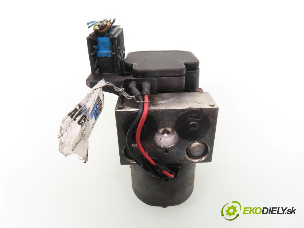 VW PASSAT B5.5 (3B3) SEDAN 2000 74,00 1.9 TDI PD 101 - AVB 1896,00 Pumpa ABS 0265202401 ; 8E0614111T (Pumpa ABS)